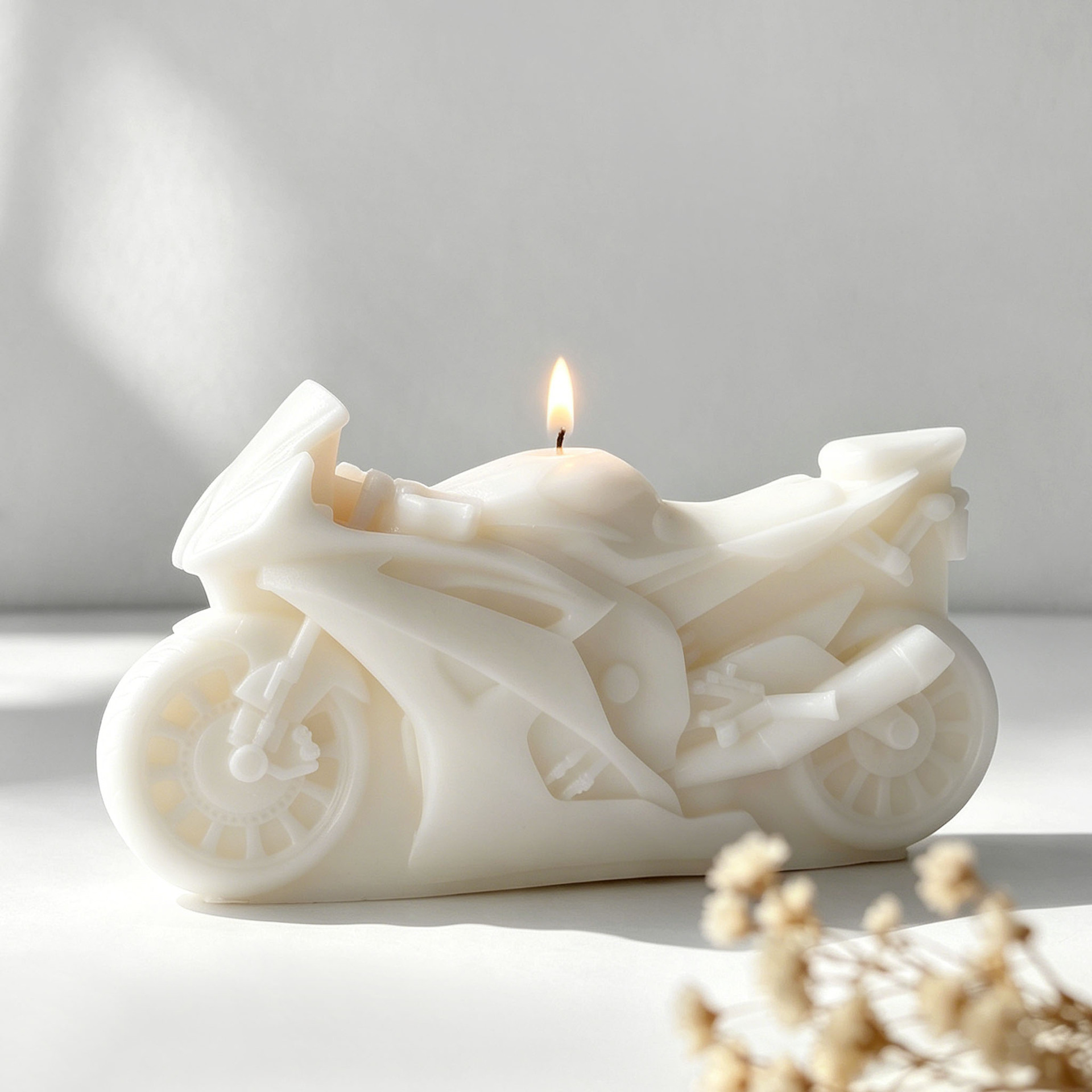 قالب سيليكون بتصميم دراجة ناري - مراجعة Candle Supplies Tins وسعره