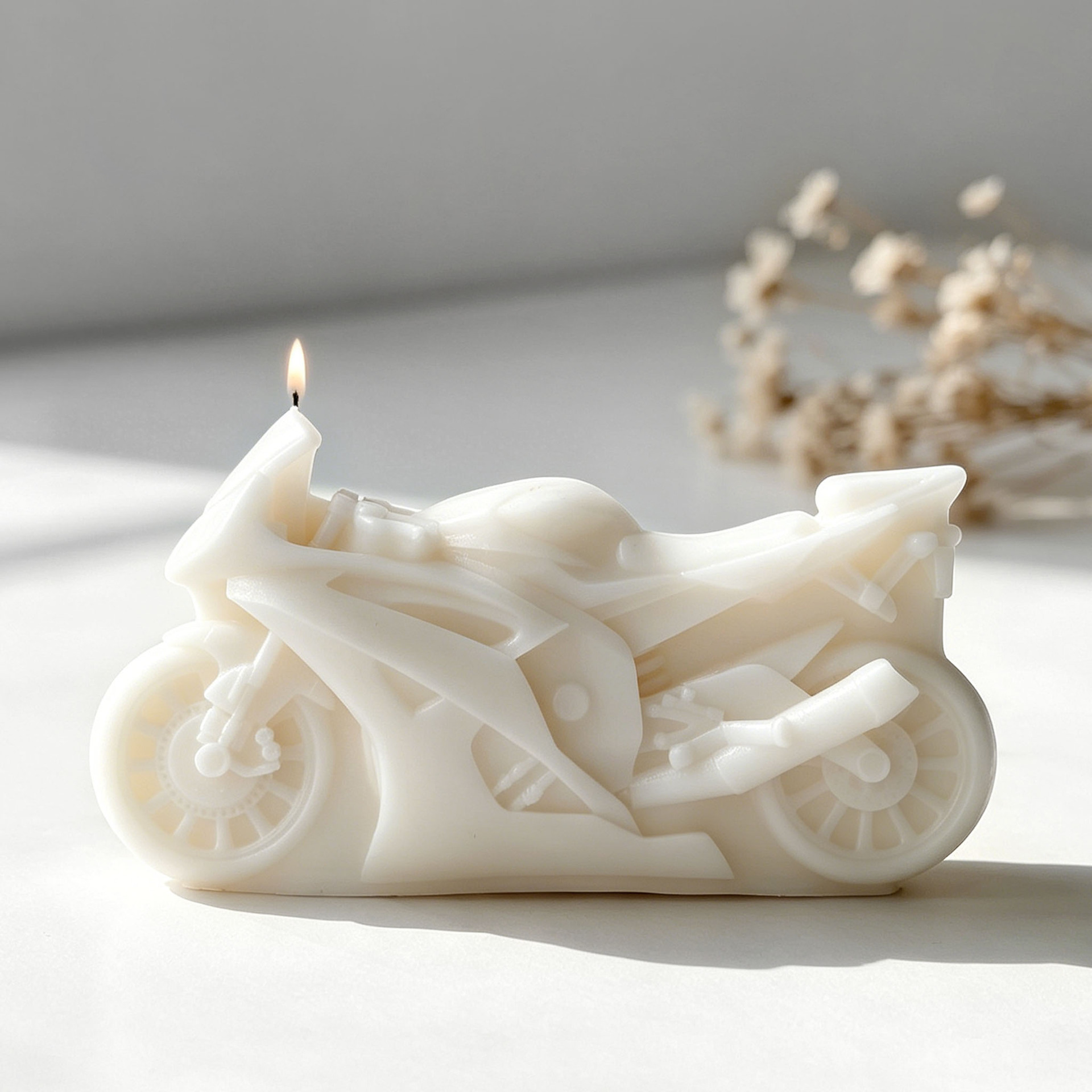 قالب سيليكون بتصميم دراجة ناري - مراجعة Candle Supplies Tins وسعره